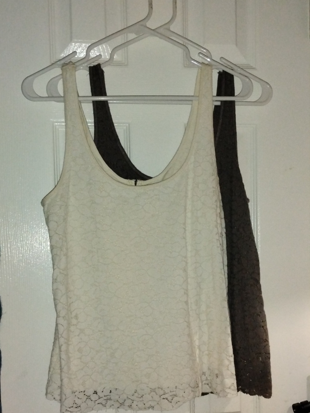 American Eagle Lace Tank Top Bundle Size Medium Gray White Boho Y2K 2pc Lot
